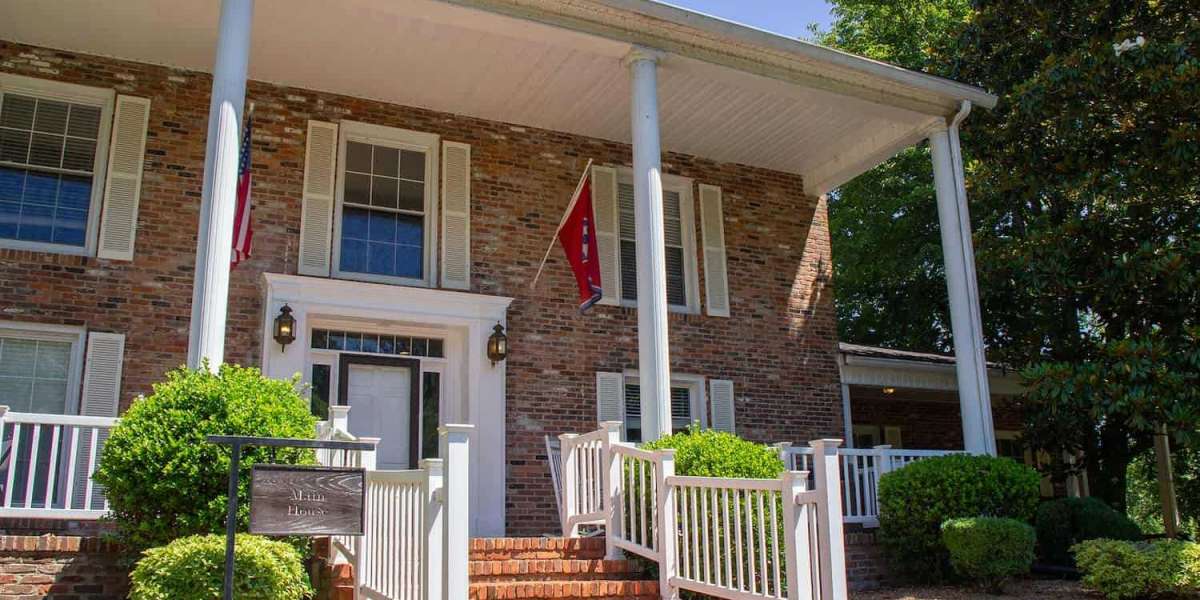 Finding Hope and Healing: Alcohol Rehab in Nashville