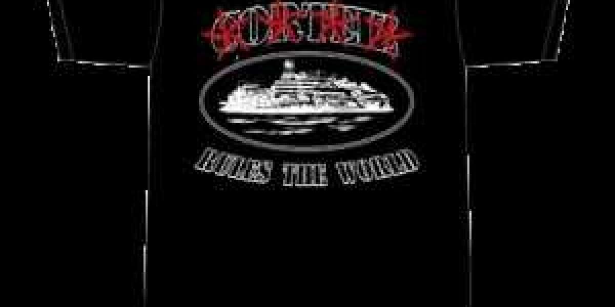 Corteiz 4Stars Alcatraz Schwarzes T-Shirt: Streetwear with Purpose and Power
