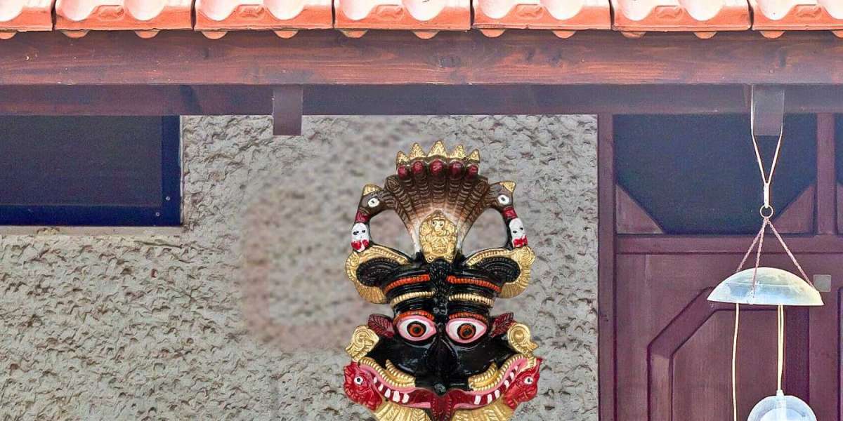 घर में लाएं शुभता और सुरक्षा – Salvusestore का keertimukha नरसिंह वॉल हैंगिंग