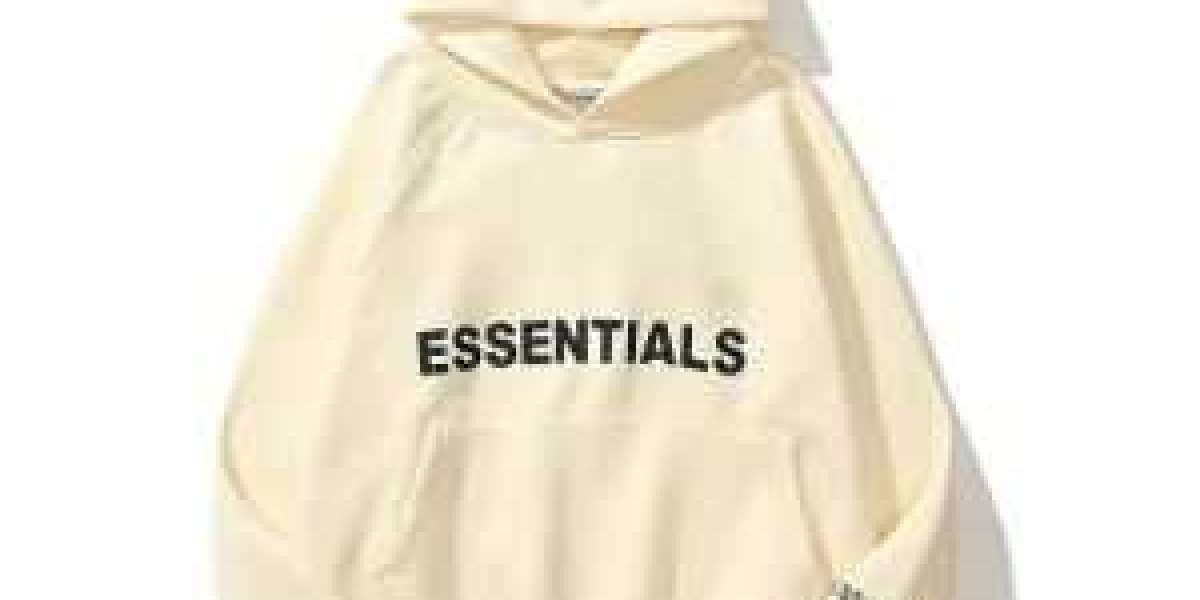 Fear of God Essentials Hoodie – Luxe Style Meets Street Comfort